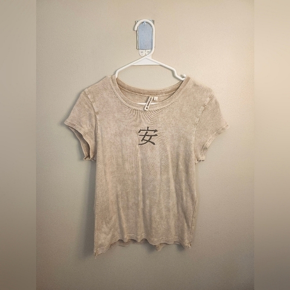 Xcit Moda Y2k Tranquility Graphic Shirt